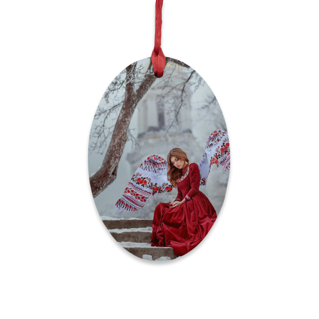 wooden ornaments “Ukrainian woman”